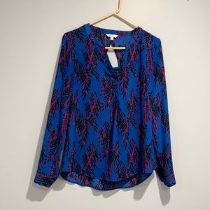 Candies by kohls leaf v neck blouse with keyhole back